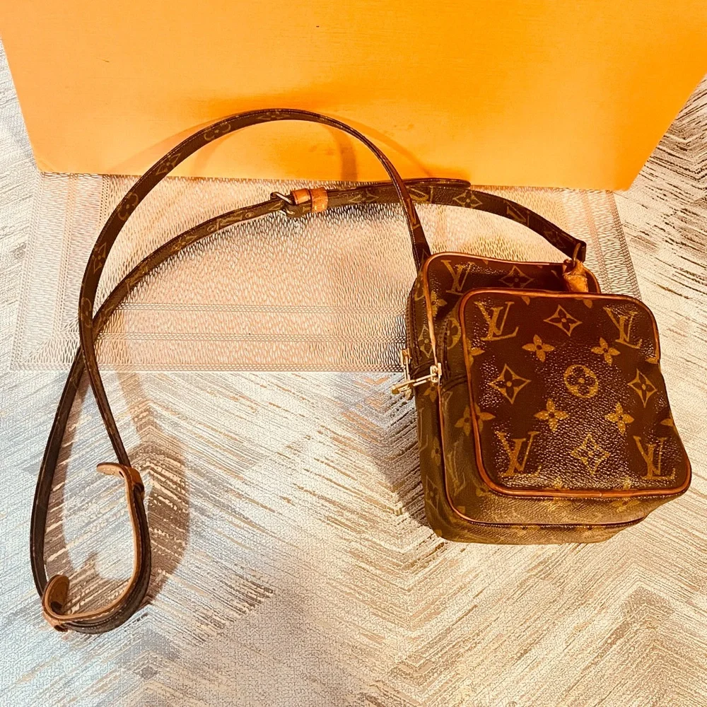 Louis Vuitton Brown Monogram Men's crossbody bag - Picture 5 of 16